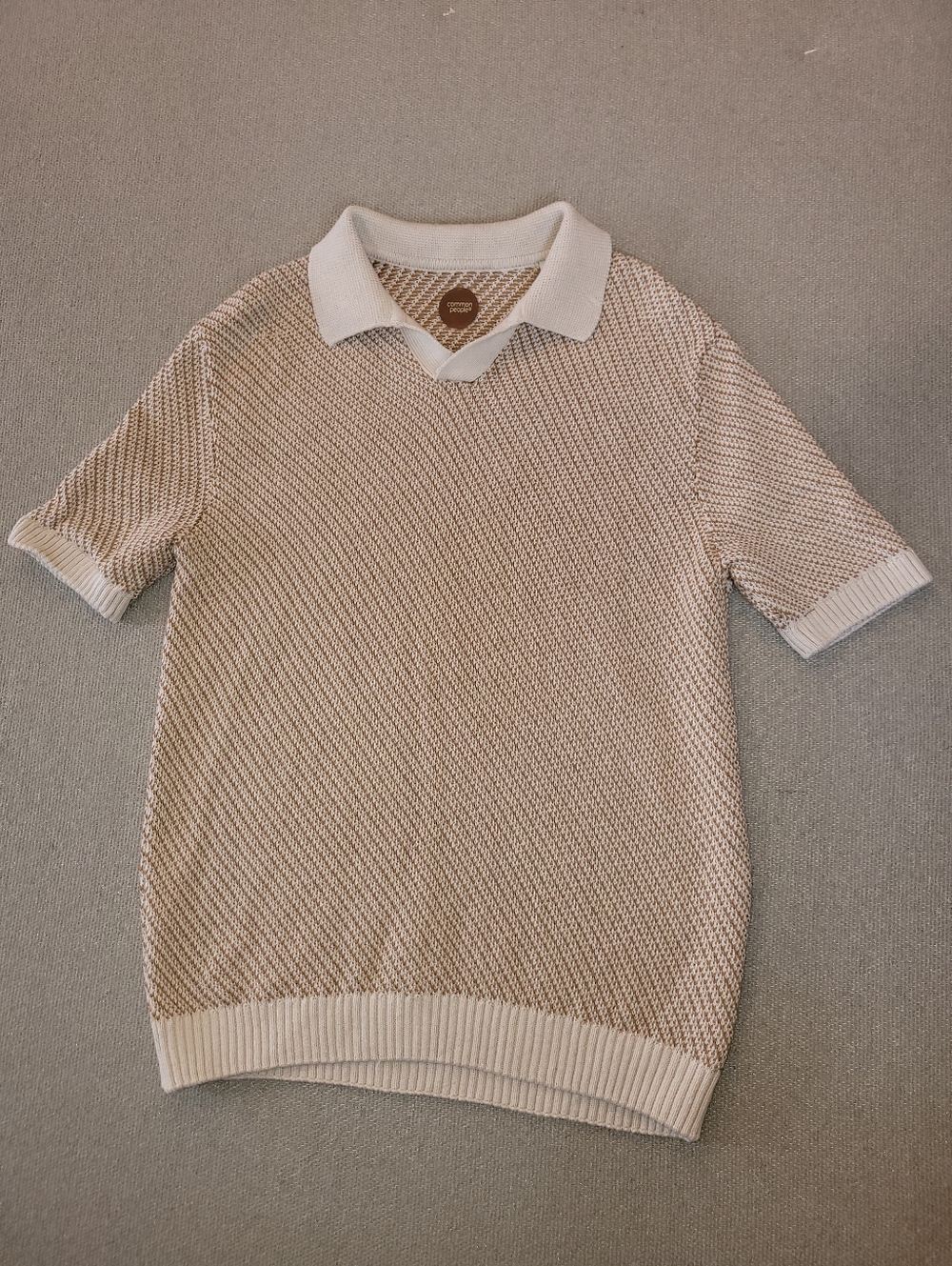 Common People Size Medium Cream & Tan Knit Polo Top